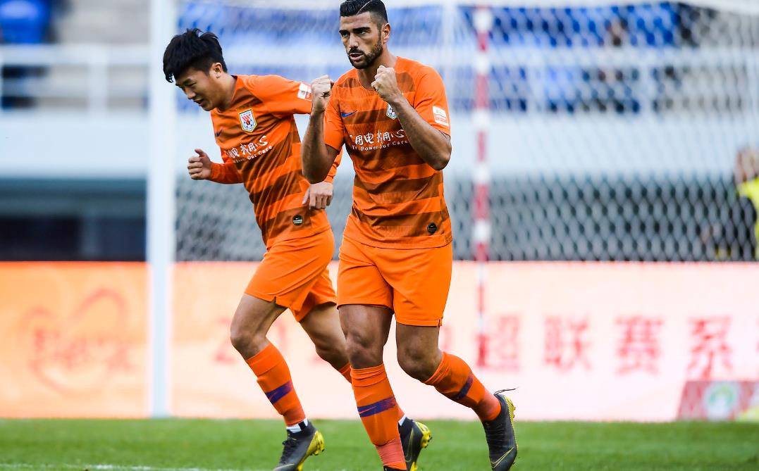 od体育网页版-鲁能队新晋后卫获得主教练表扬(鲁能队新晋后卫获得主教练表扬视频)