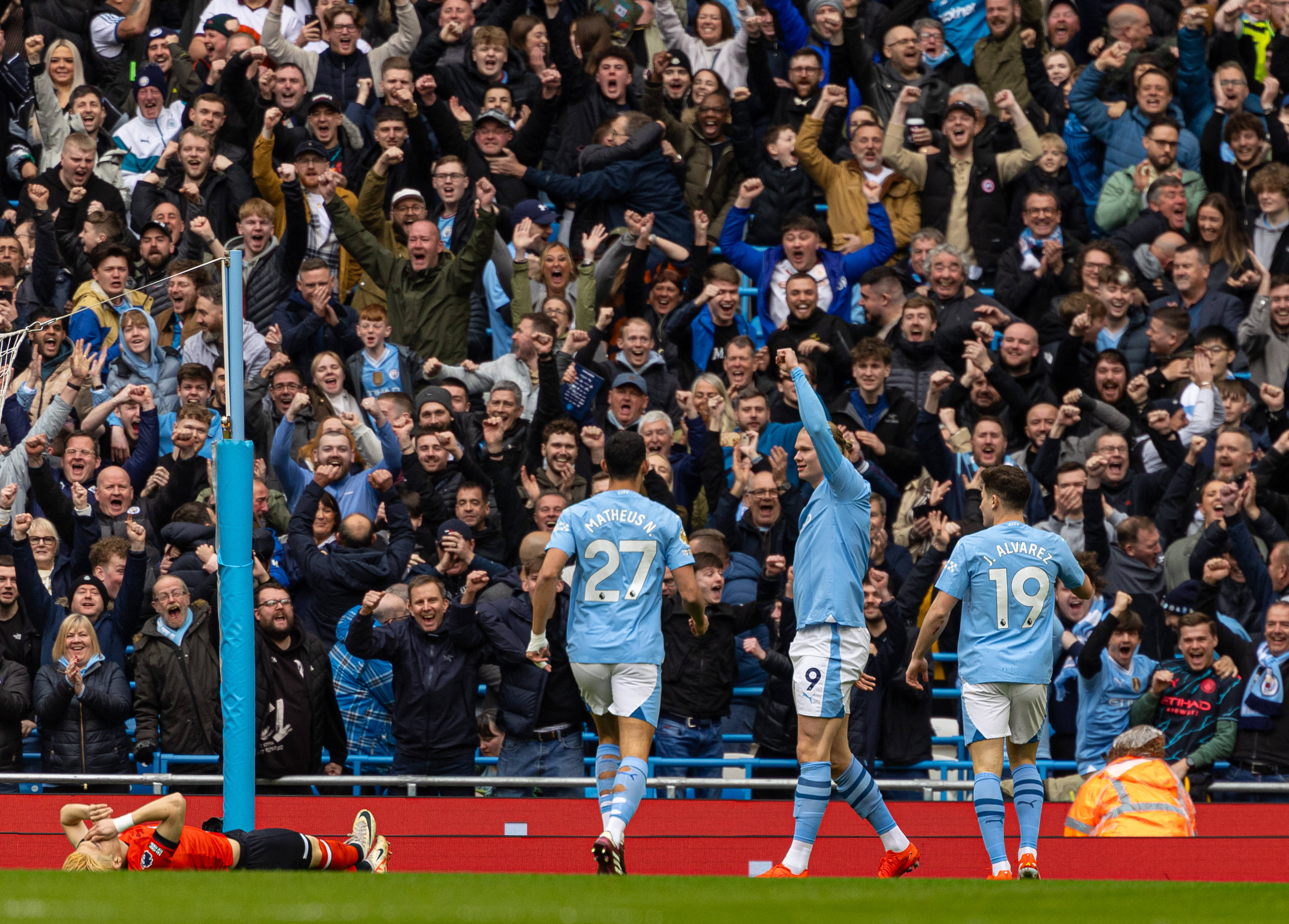 曼联客场大胜瓜迪奥拉盼冠军的简单介绍 曼联客场大胜瓜迪奥拉盼冠军的简单介绍