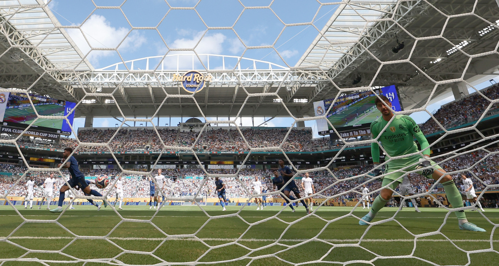 od体育电竞-皇家马德里锁定小组头名，淘汰赛抢眼表现引期待的简单介绍