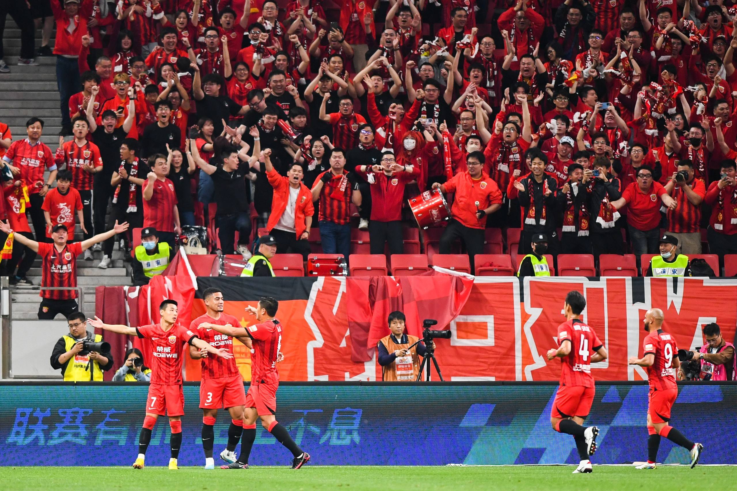 双方对决,争夺亚冠资格赛权 双方对决,争夺亚冠资格赛权