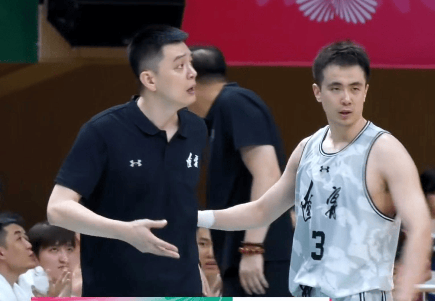 辽宁男篮连战连胜,备战下一场 辽宁男篮连战连胜,备战下一场