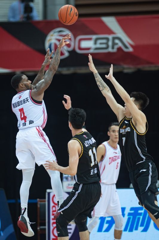 宁波客场取胜上海,梅奥高效率三分球命中的简单介绍 宁波客场取胜上海,梅奥高效率三分球命中的简单介绍