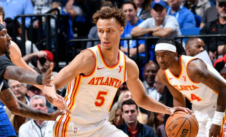 关于老鹰年轻球员表现出色,成为球队新核心的信息 关于老鹰年轻球员表现出色,成为球队新核心的信息