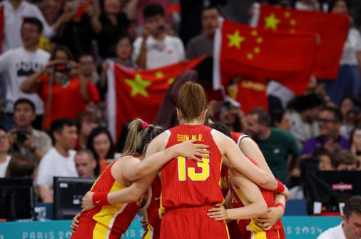 国际赛场纷纷掀起高潮:西班牙队斩获胜利的简单介绍 国际赛场纷纷掀起高潮:西班牙队斩获胜利的简单介绍