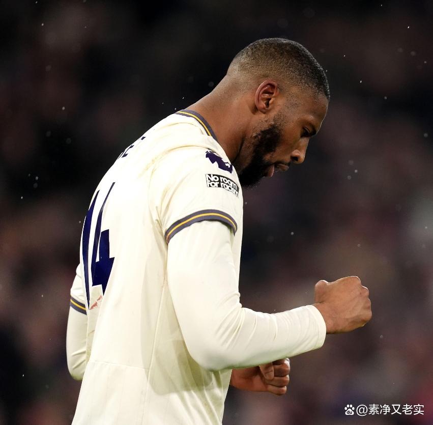 包含埃弗顿球队连续不败,排名逐渐攀升的词条 包含埃弗顿球队连续不败,排名逐渐攀升的词条