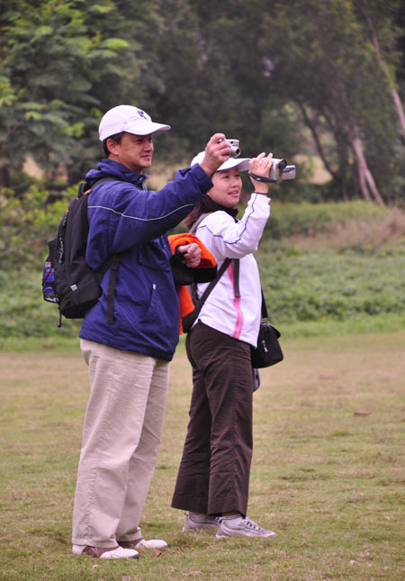 高尔夫球运动呈现精彩对抗,韩国选手夺魁 高尔夫球运动呈现精彩对抗,韩国选手夺魁
