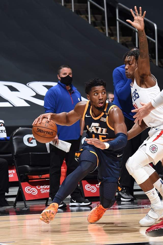 爵士队开启连胜之路,克拉伊完美终结低迷 爵士队开启连胜之路,克拉伊完美终结低迷