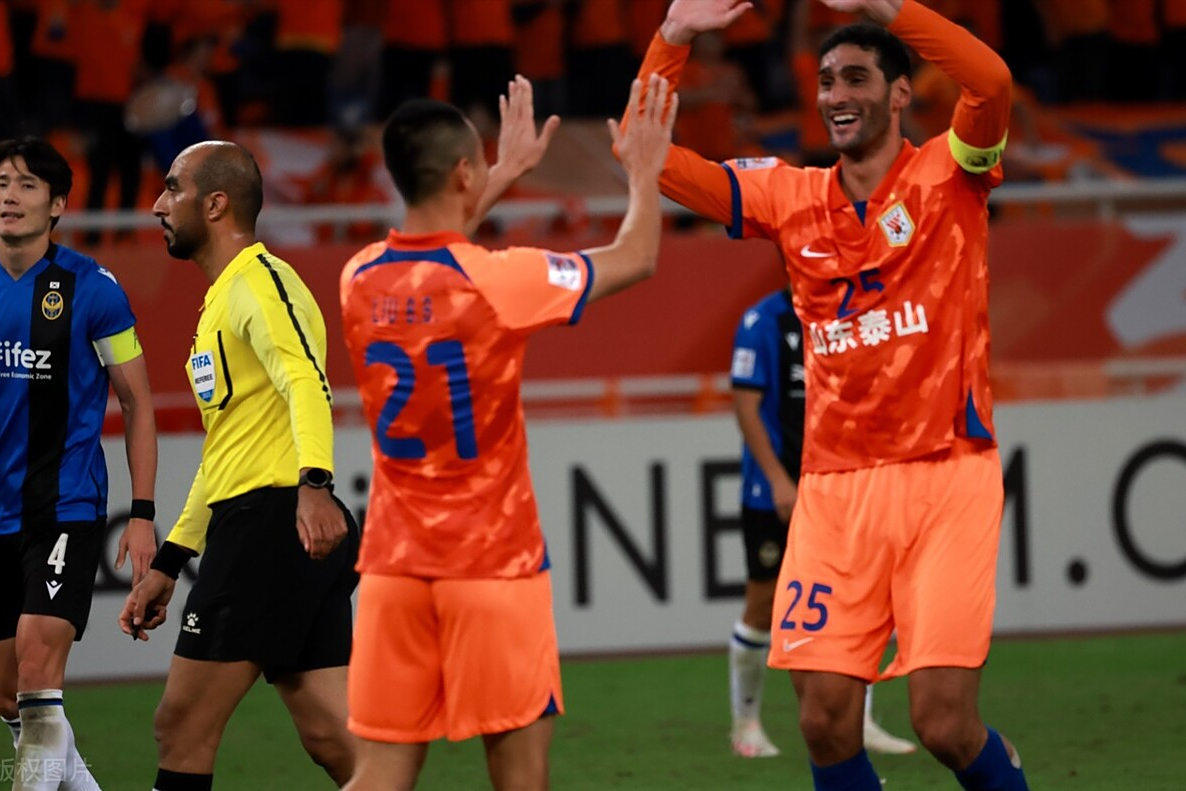 包含引援失败暴露问题:鲁能外援争亚冠,现状不容乐观的词条 包含引援失败暴露问题:鲁能外援争亚冠,现状不容乐观的词条