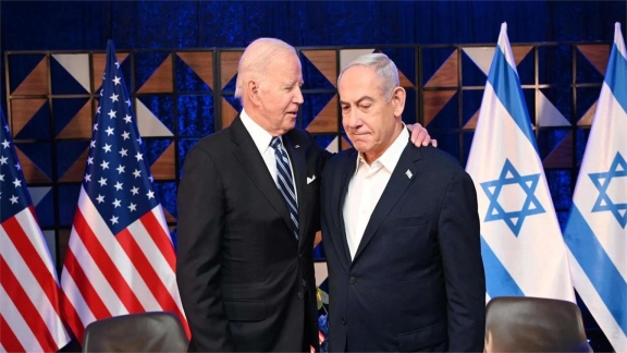 黑队战胜对手,双线作战取得胜利 黑队战胜对手,双线作战取得胜利